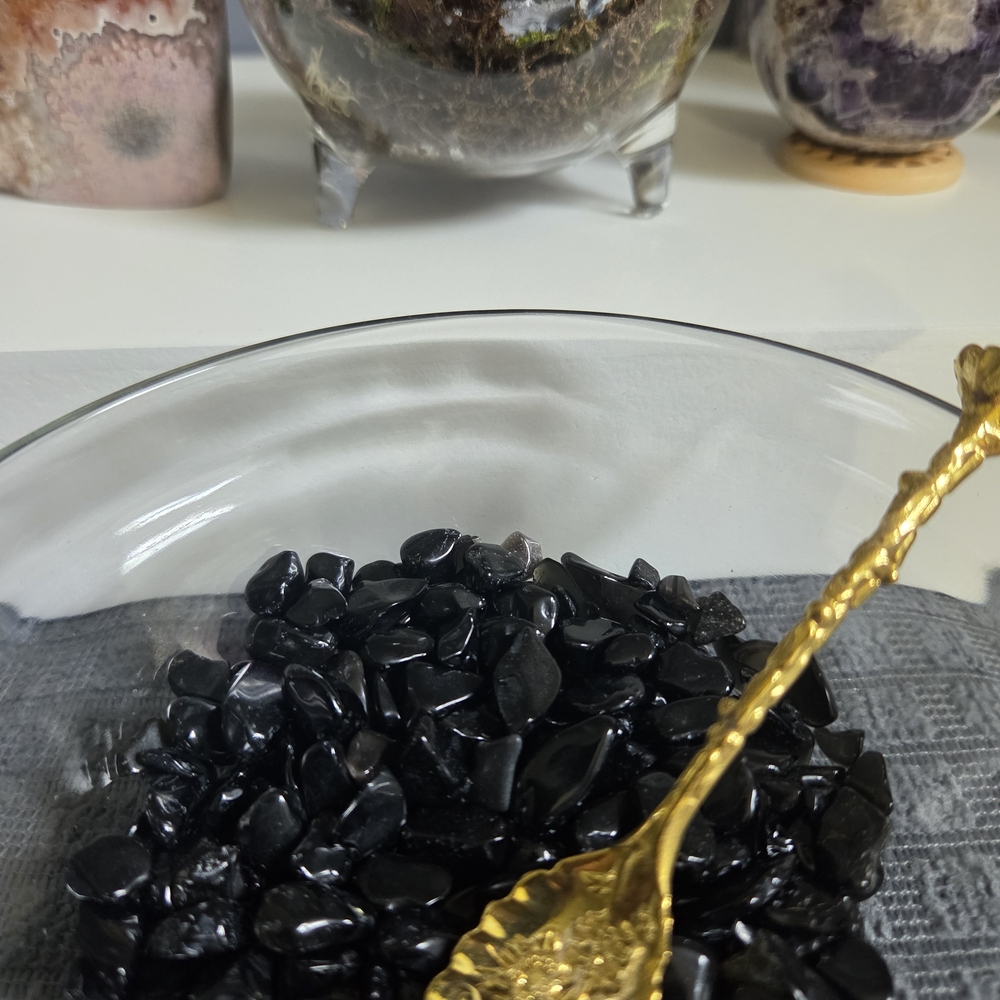 Obsidian Tiny Tumble Plant Toppers